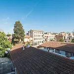 Apartment Trastevere Mantellate By Interhome